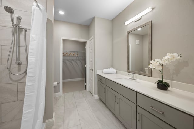17990 West Lake Drive_2_020